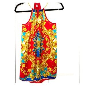 Gold necklace sleeveless top